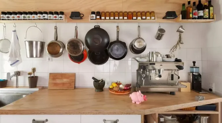 Kitchen Essentials: A Guide to Must-Have Tools and Gadgets Kitchen Essentials